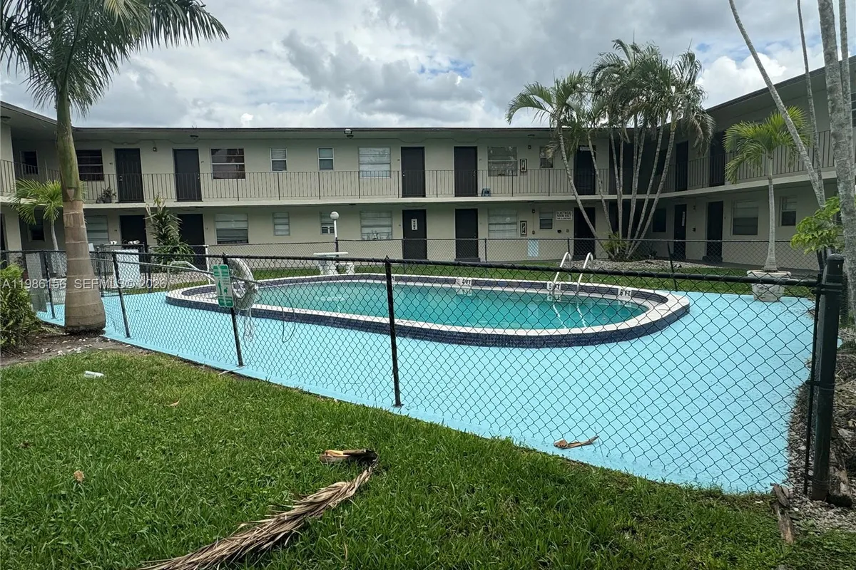 3901 SW 112th Ave # 34, Miami FL 33165