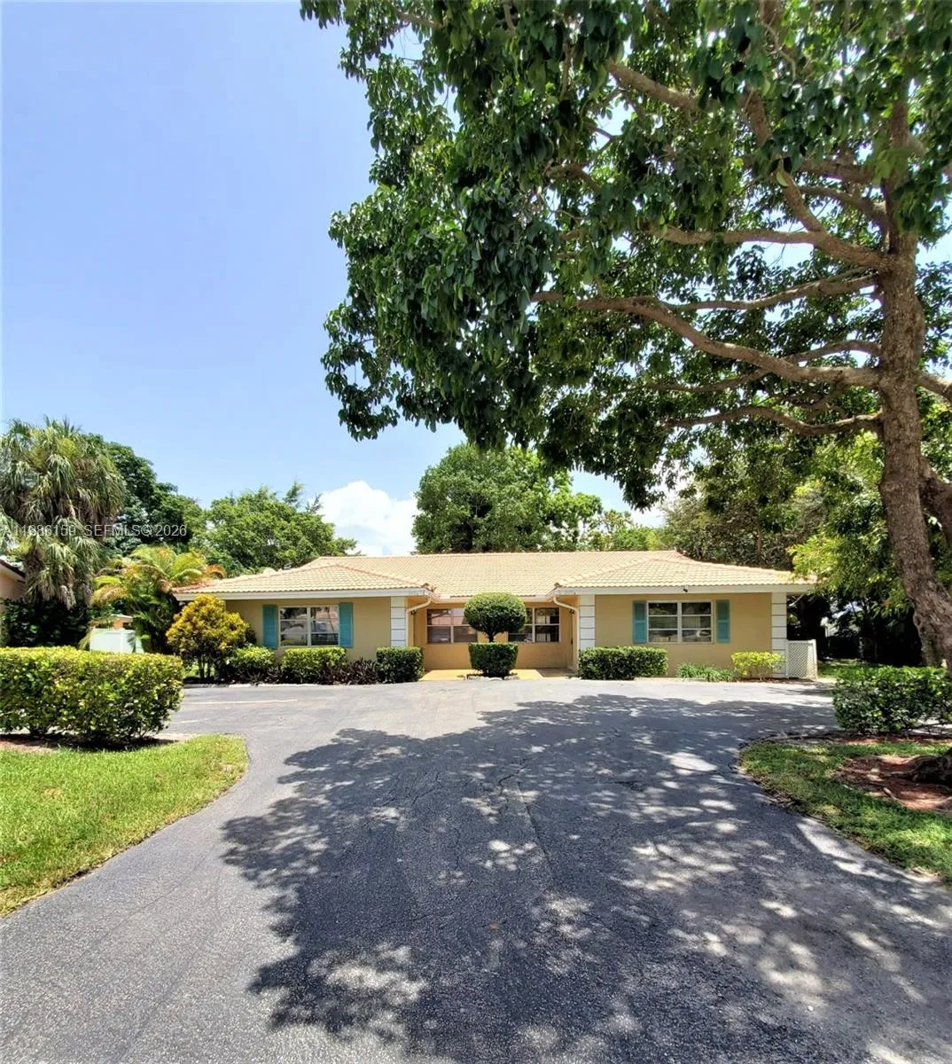 2491 NW 82nd Ter, Coral Springs FL 33065