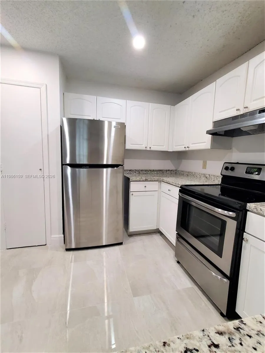 2491 NW 82nd Ter, Coral Springs FL 33065