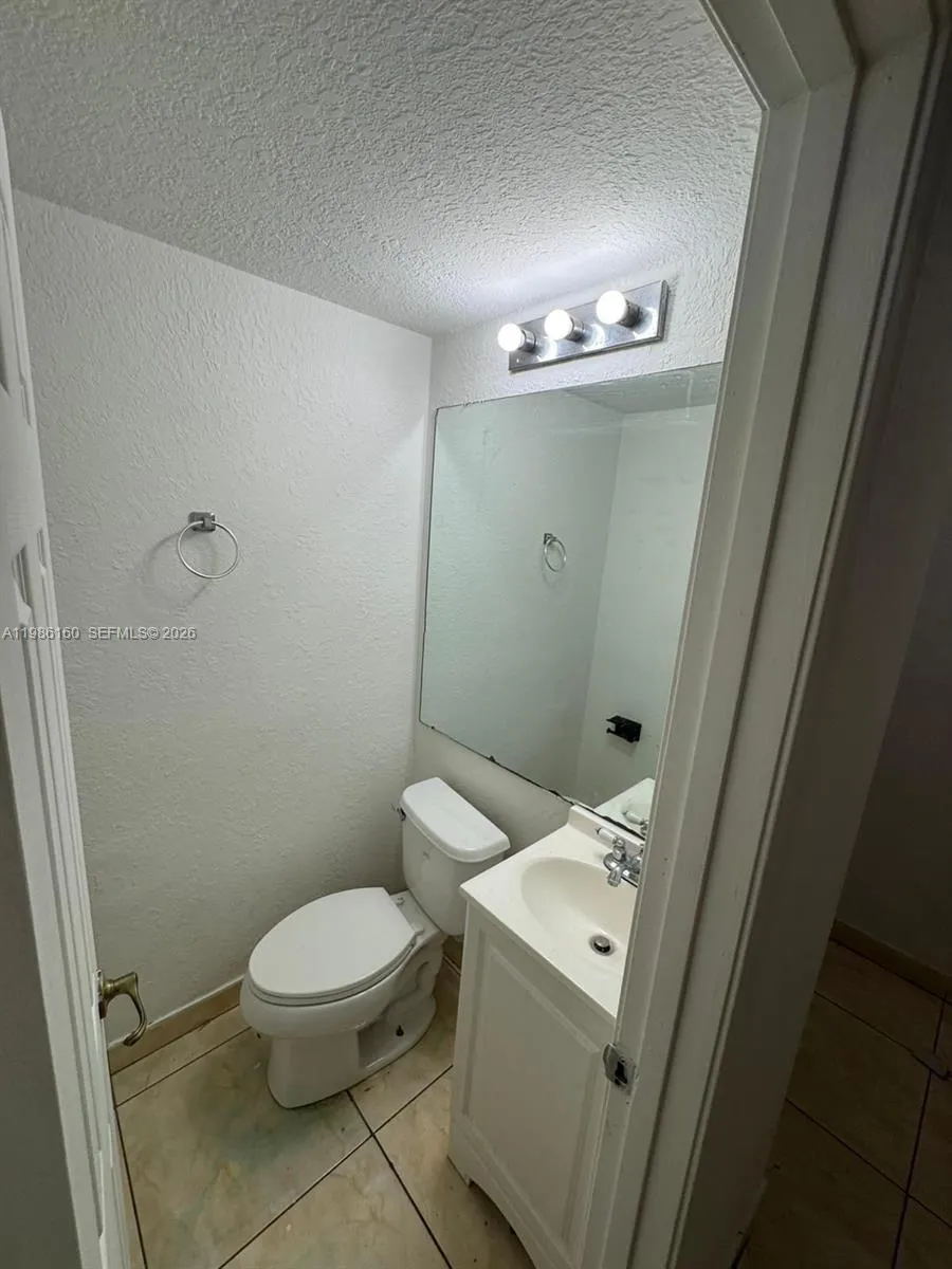 2800 Georgia Ave # D27, West Palm Beach FL 33405