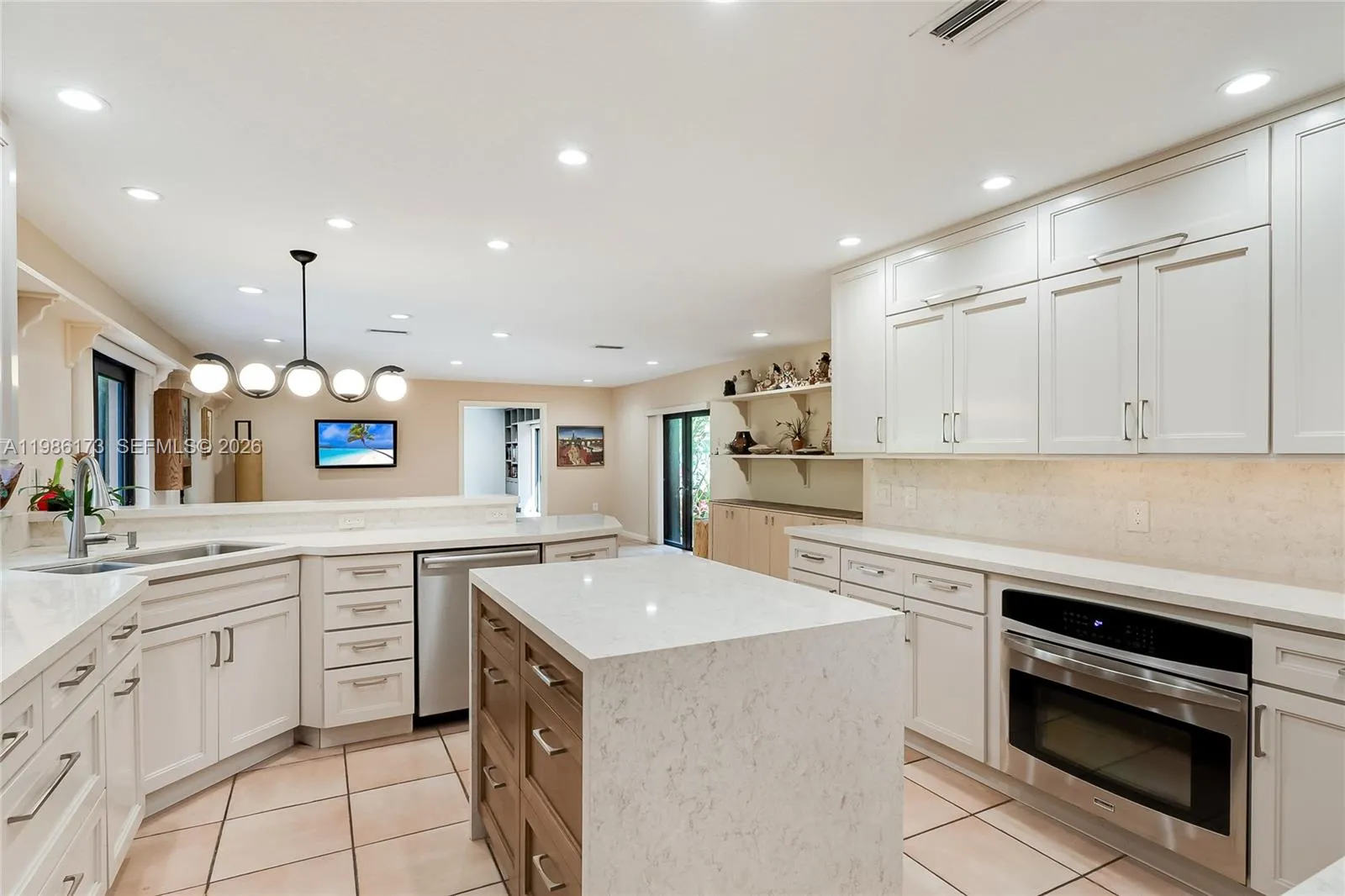 2011 NE 211th Ter, Miami FL 33179