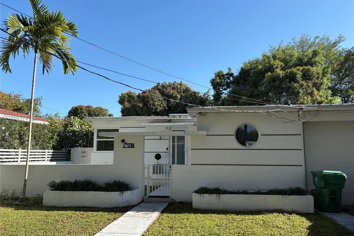 1758 SW 18th St, Miami FL 33145