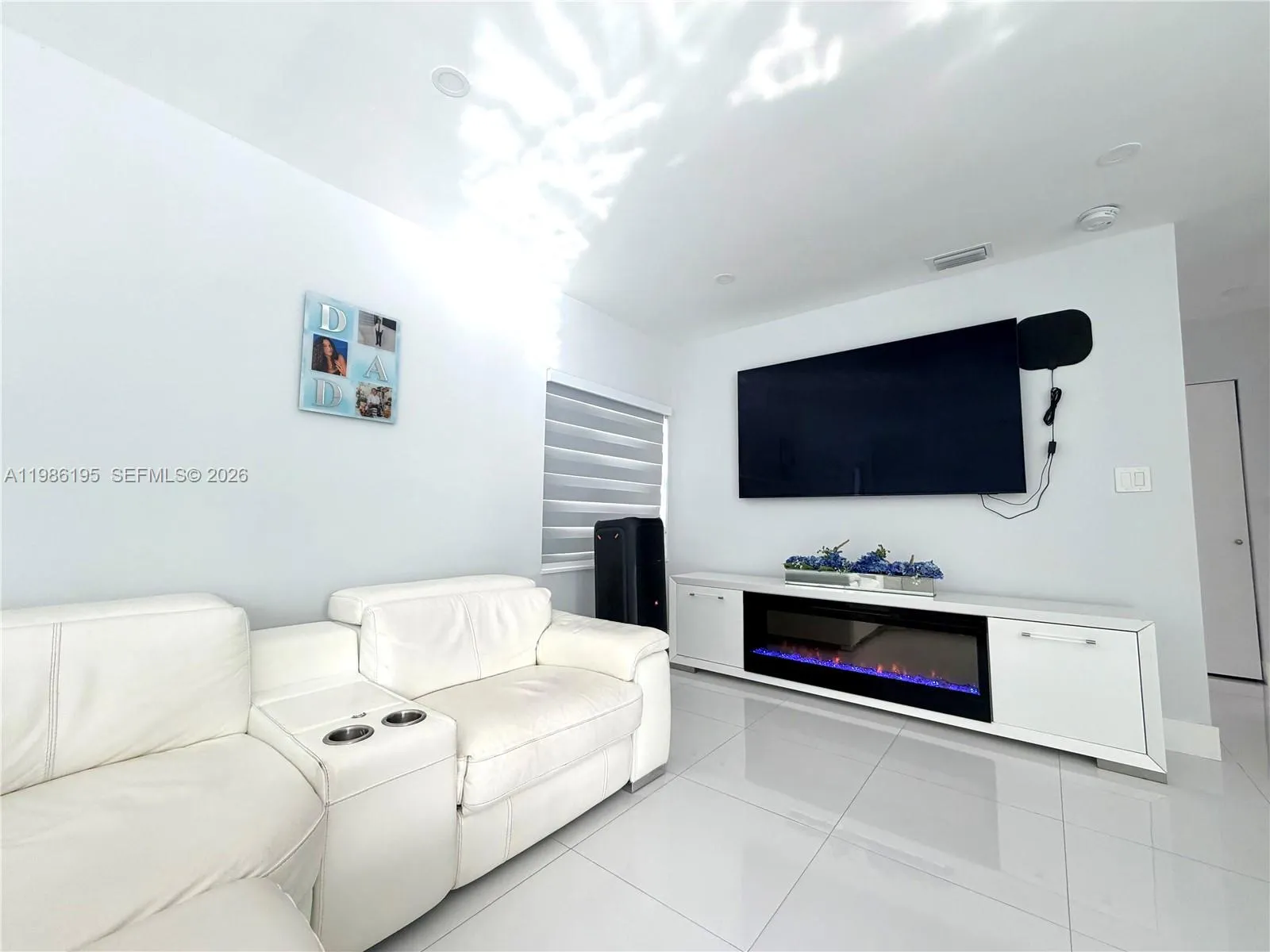 14401 Boggs Dr, Miami FL 33176