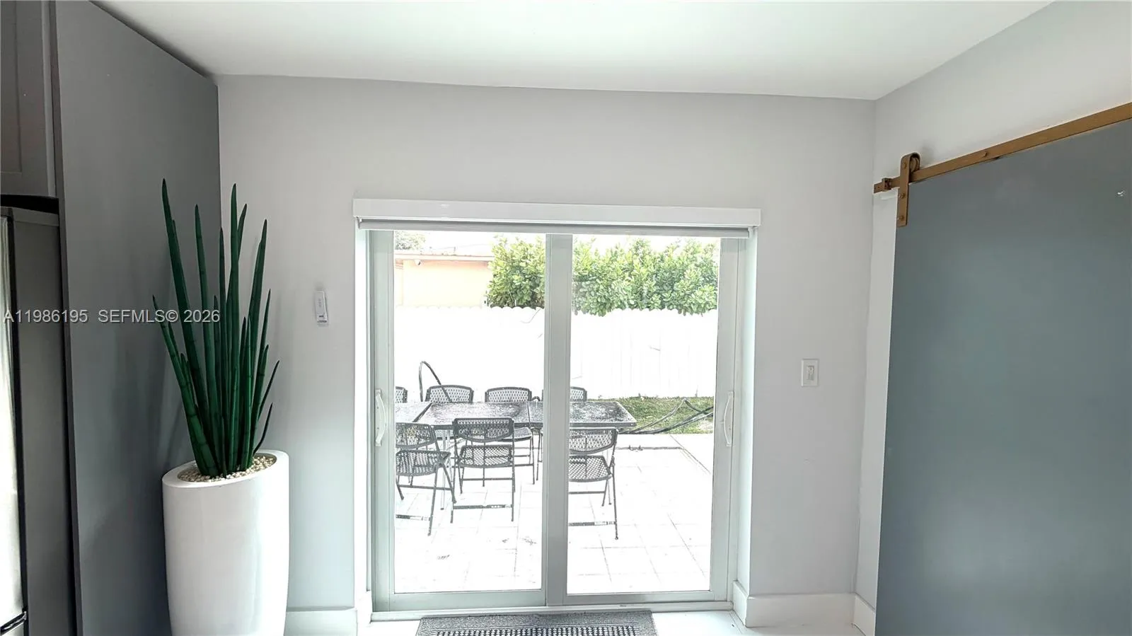 14401 Boggs Dr, Miami FL 33176