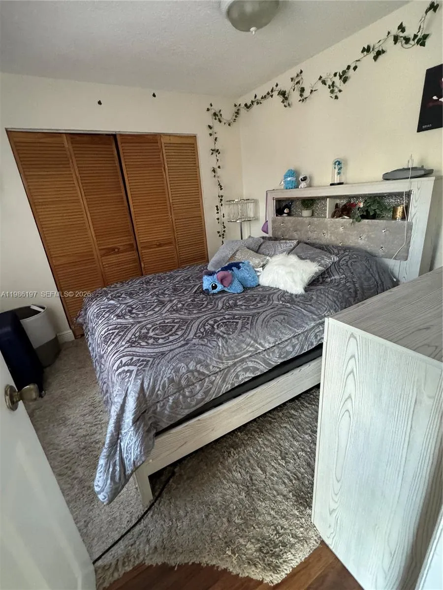 4717 NW 7th St # 10, Miami FL 33126