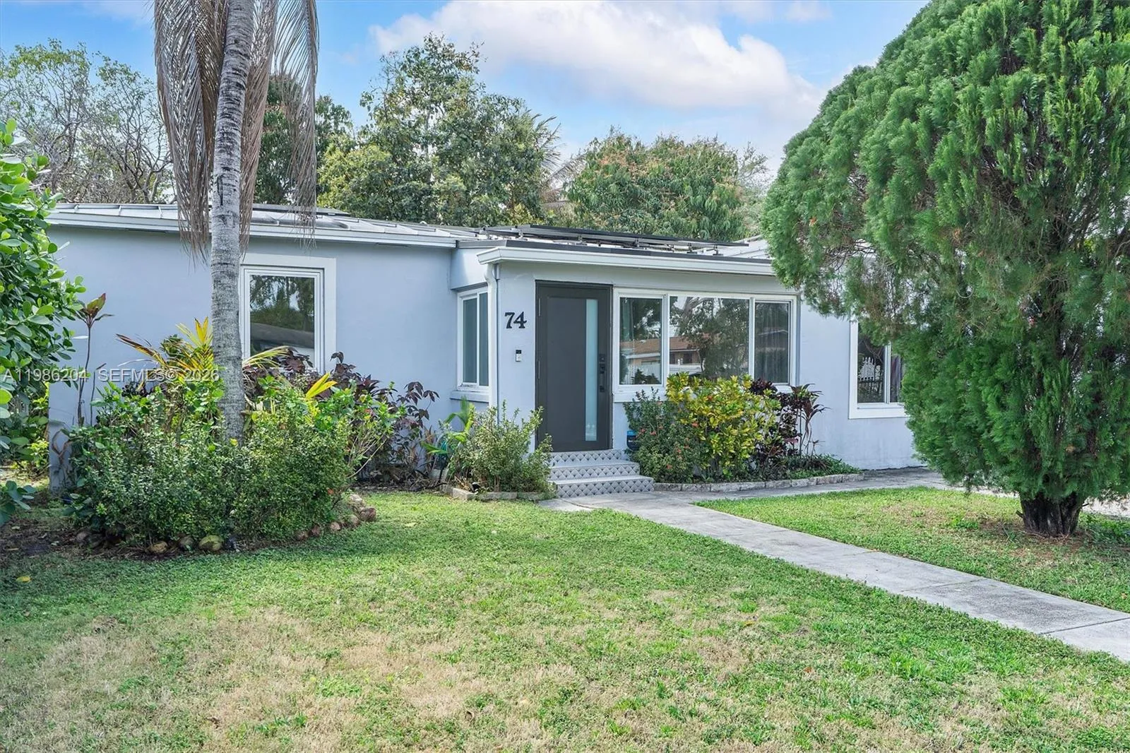 74 NW 117th St, Miami FL 33168