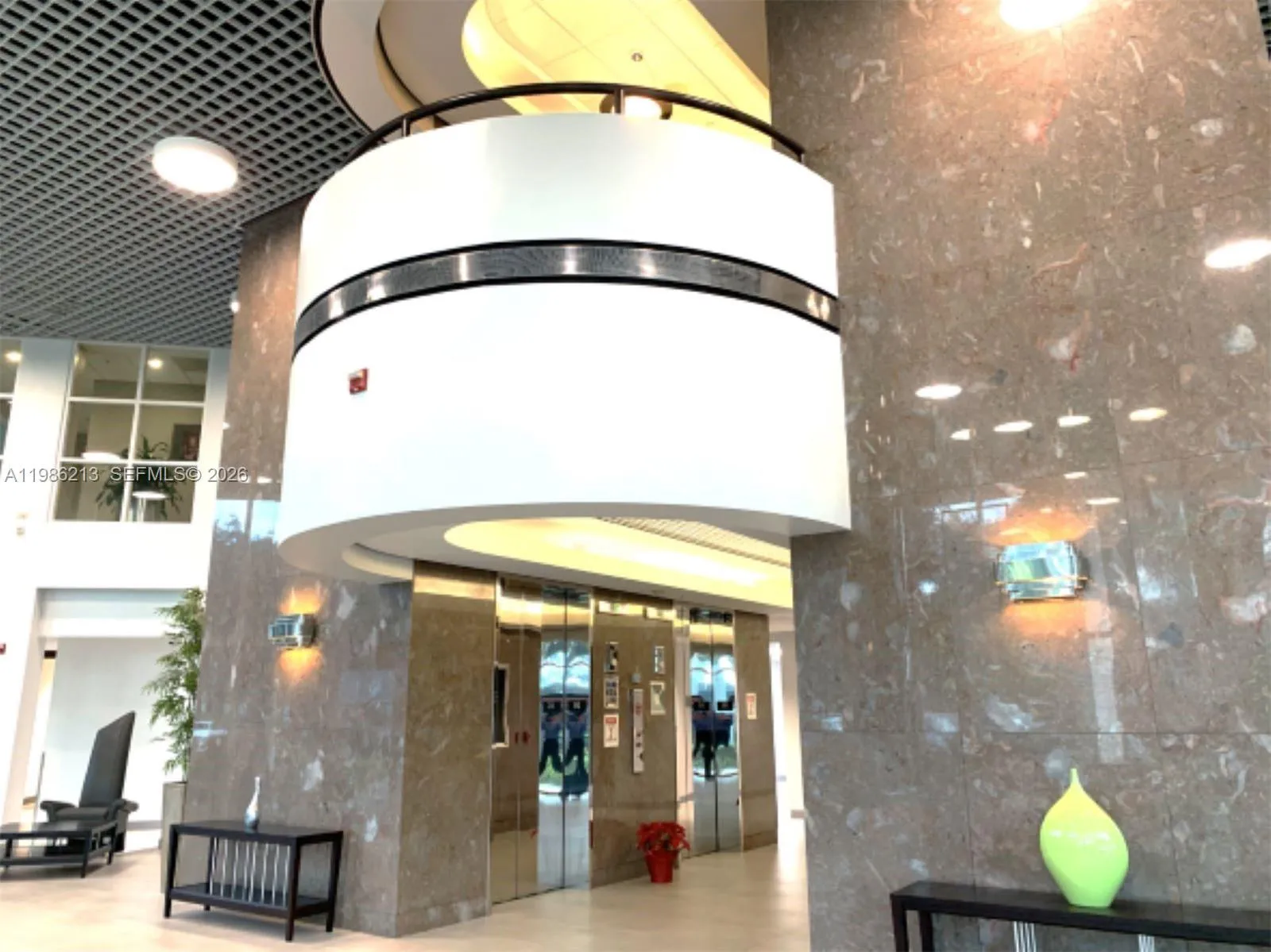 5959 Waterford District Dr # 100, Miami FL 33126