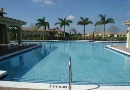 940 NE 33 Ter # 101, Homestead FL 33033