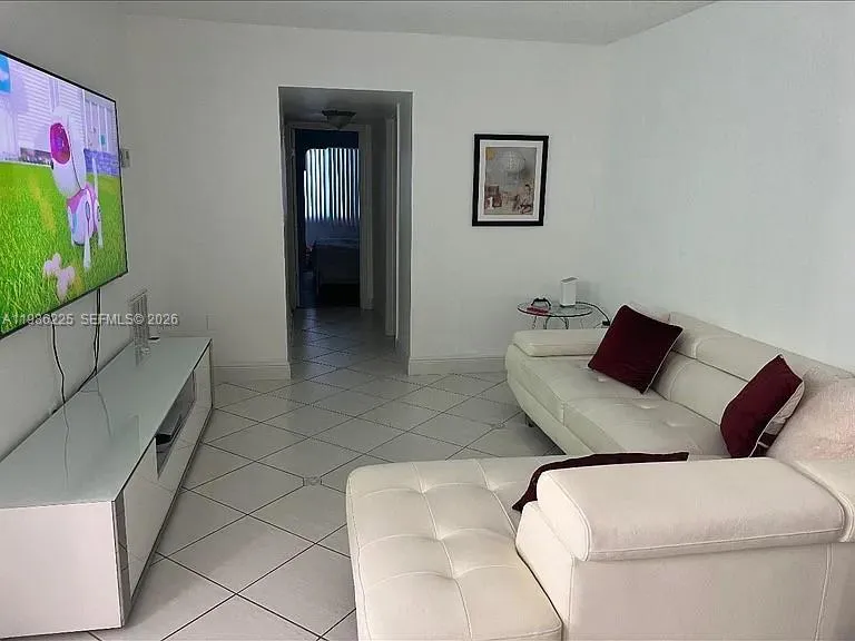 6620 W 2nd Ct # 407, Hialeah FL 33012