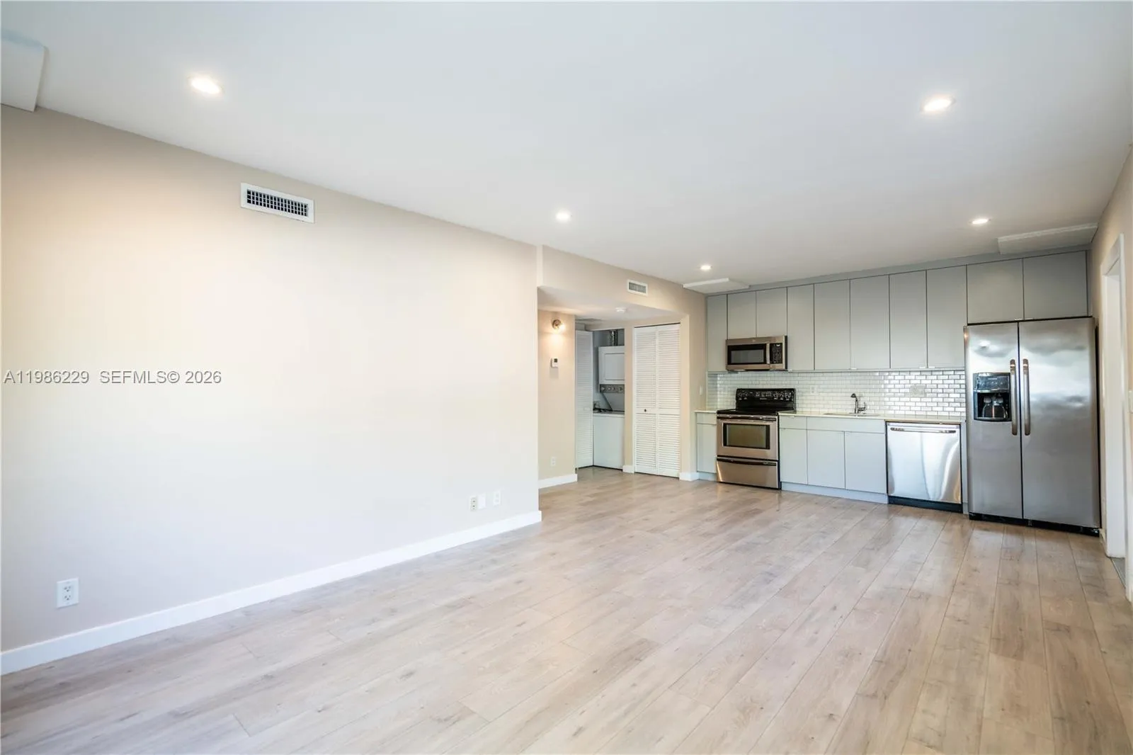 2400 NE 26th St # 1, Fort Lauderdale FL 33305