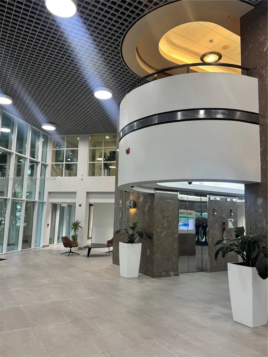 5959 Waterford District Dr # 103, Miami FL 33126