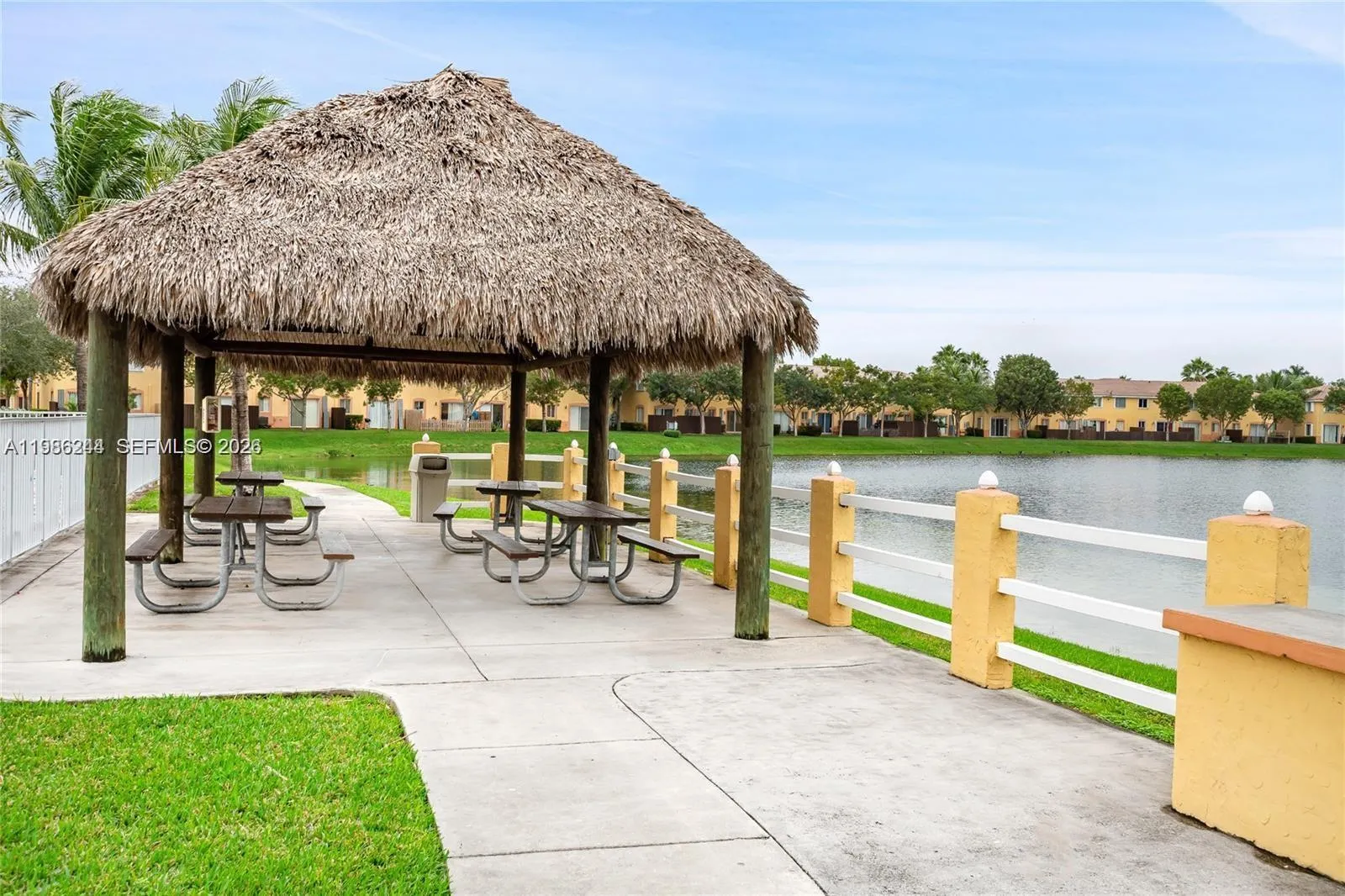 1663 SE 29th St # 206, Homestead FL 33035