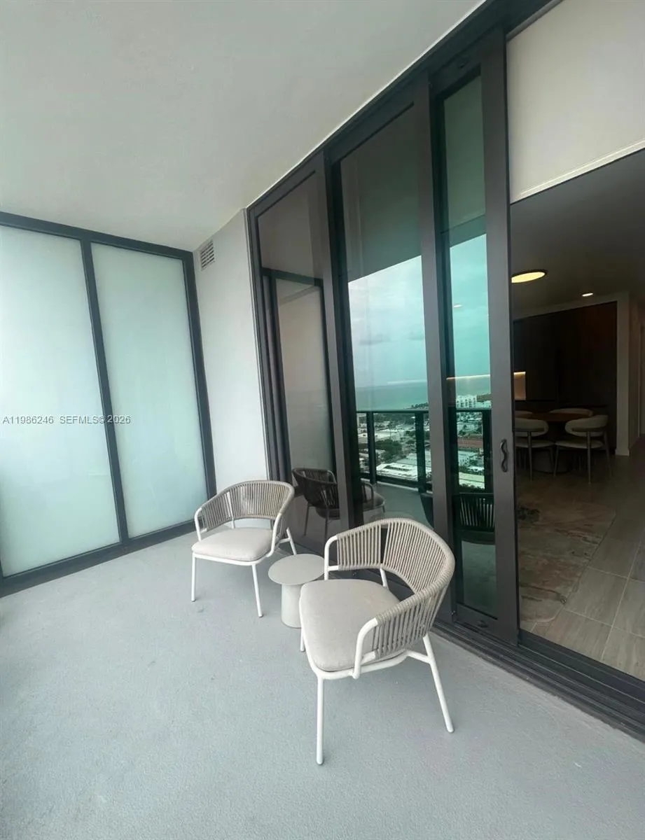 580 72nd St, Miami Beach FL 33141