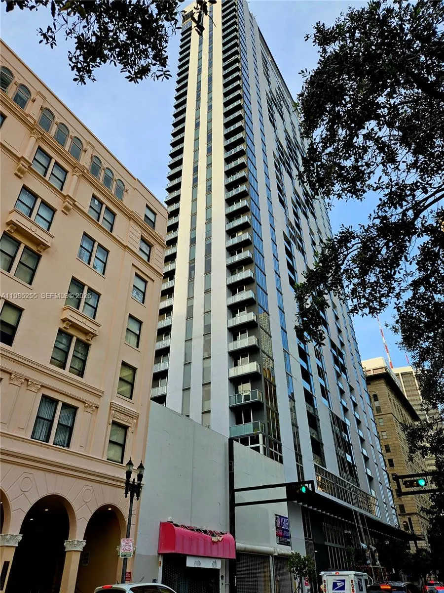 151 SE 1st St # 801, Miami FL 33131