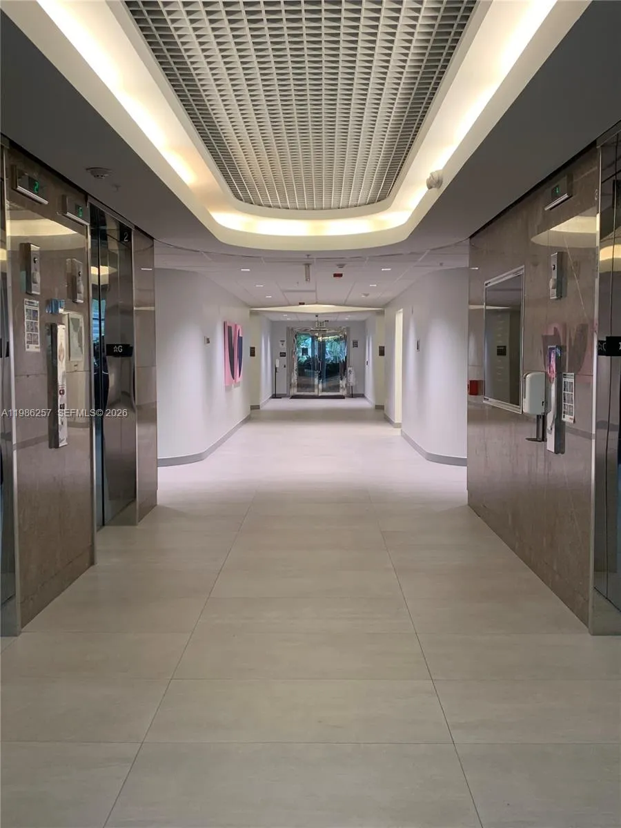 5959 Waterford District Dr # 305, Miami FL 33126