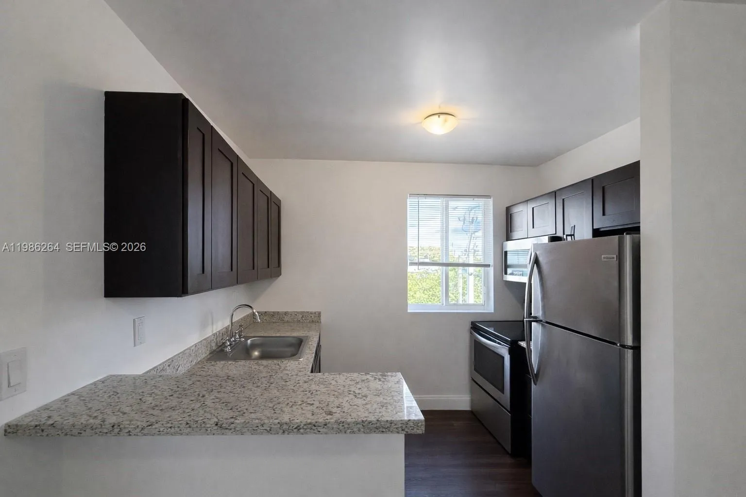 540 NW 7th St # 36, Miami FL 33136