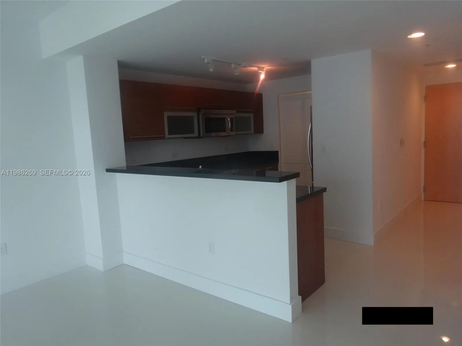 244 Biscayne Bl # 1607, Miami FL 33132