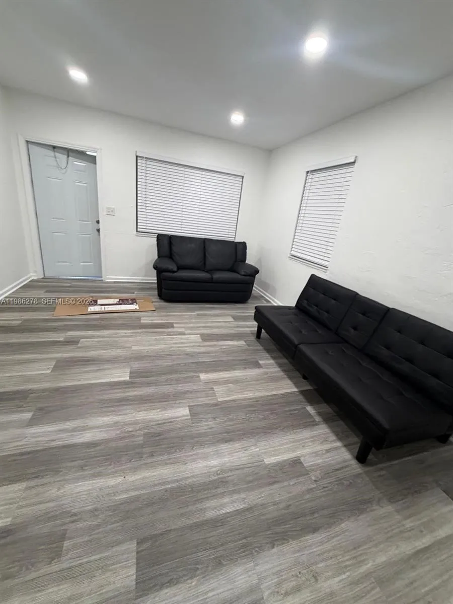 751 NW 96th St # 751, Miami FL 33150