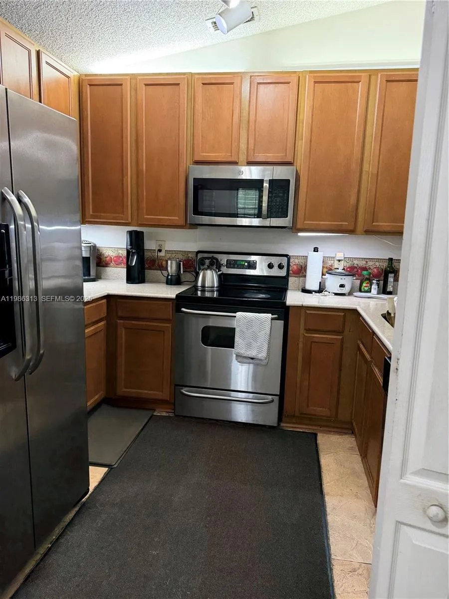 502 SW 158th Ter # 201, Pembroke Pines FL 33027