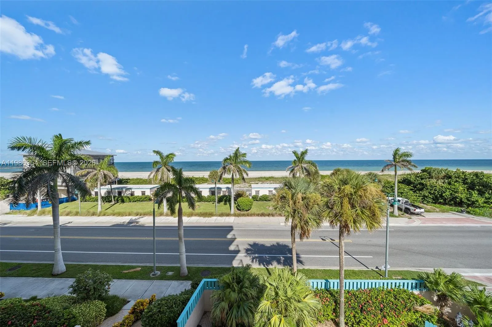 355 E Ocean Dr # 401, Hutchinson Island FL 34949