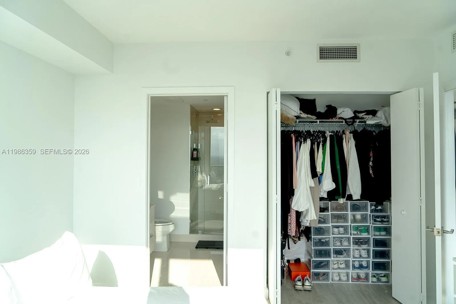 55 SW 9th St # 3607, Miami FL 33130