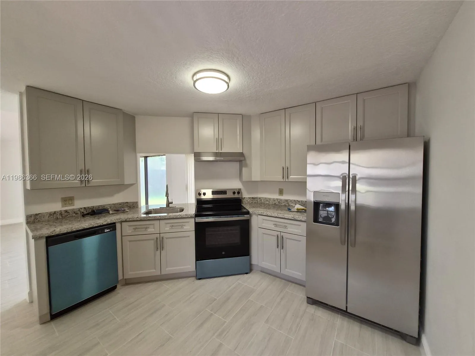 17316 NW 63rd Ave, Hialeah FL 33015