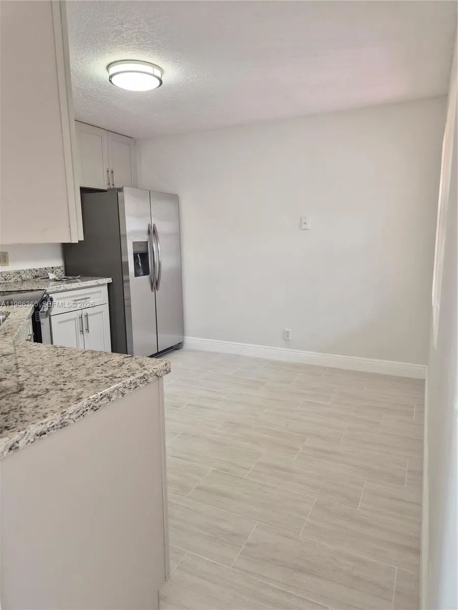 17316 NW 63rd Ave, Hialeah FL 33015