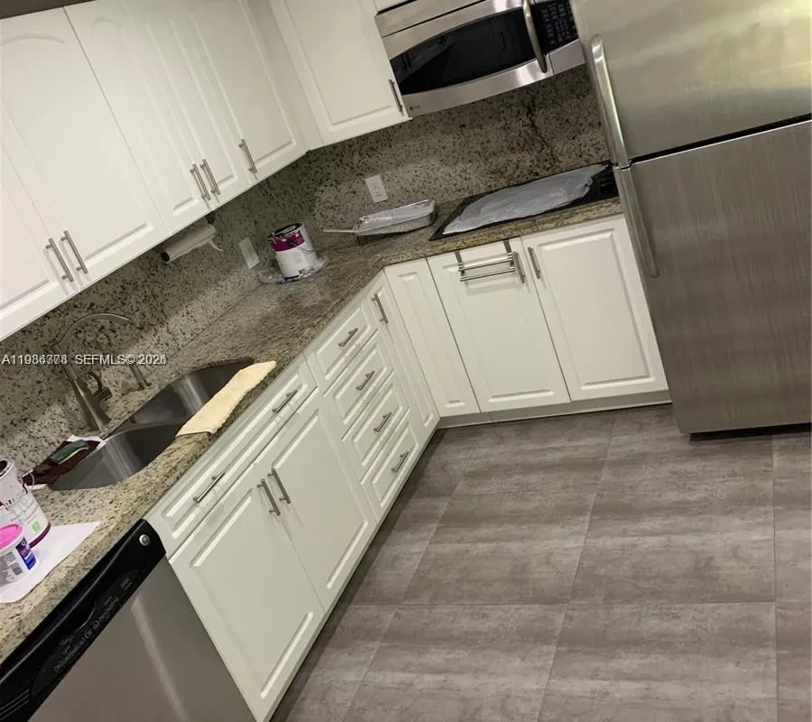 40 Olive Dr # 1, Hialeah FL 33010