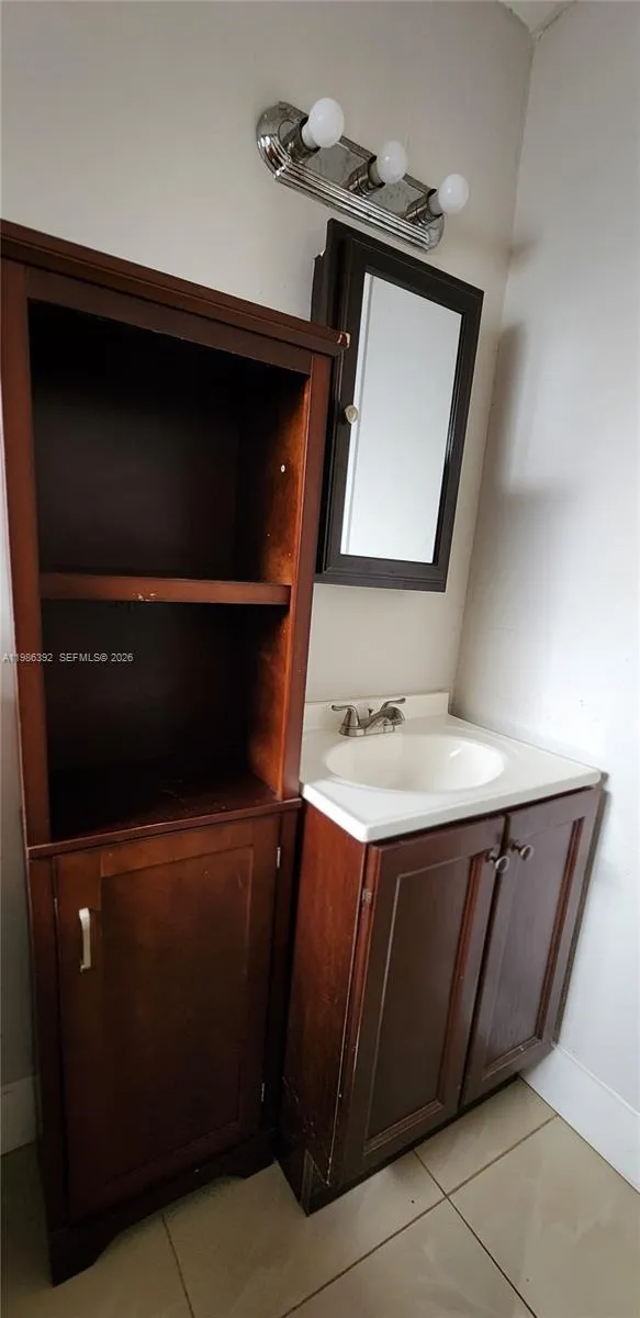 1818 SW 22nd St # 2, Fort Lauderdale FL 33315