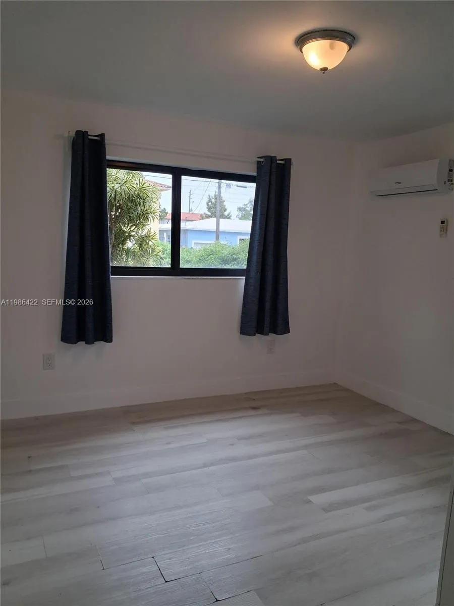 5796 SW 5th St # A, Miami FL 33144