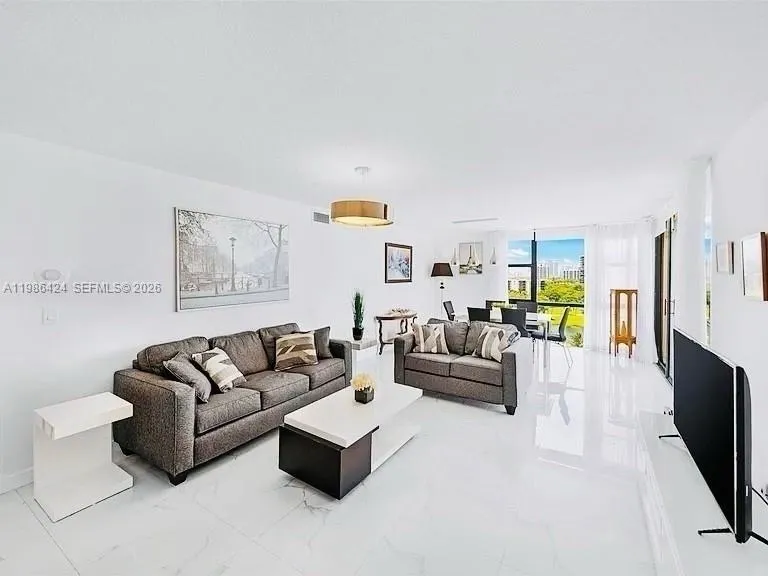 20301 W Country Club Dr # 1023, Aventura FL 33180