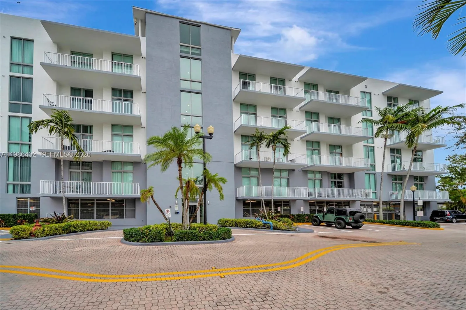 2100 Van Buren St # 508, Hollywood FL 33020