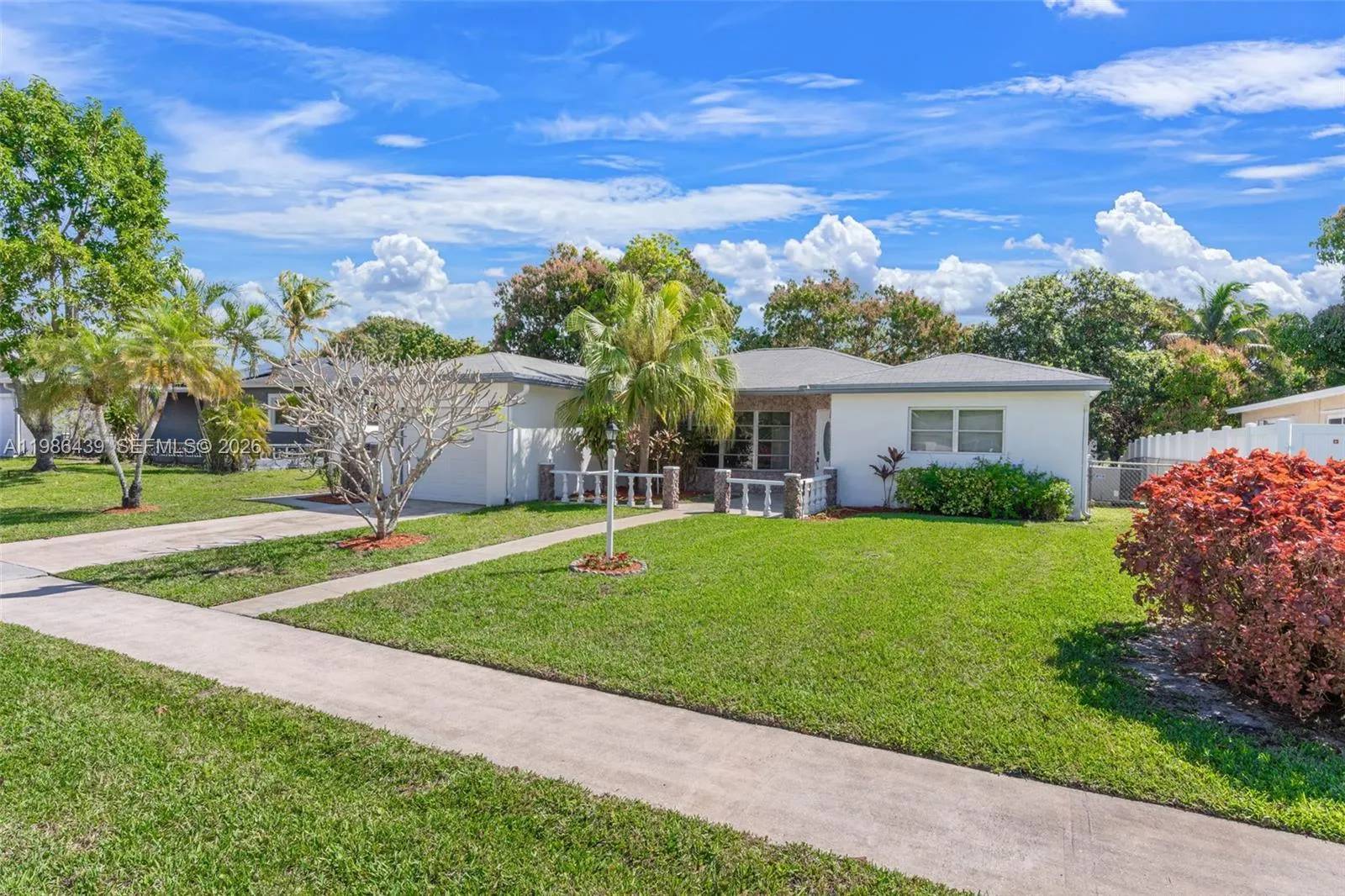 815 SW 50th Ter, Margate FL 33068