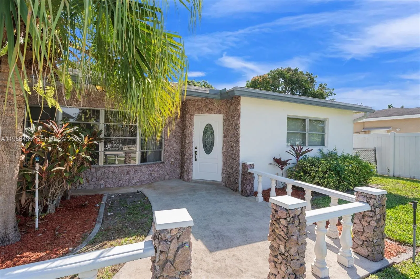 815 SW 50th Ter, Margate FL 33068