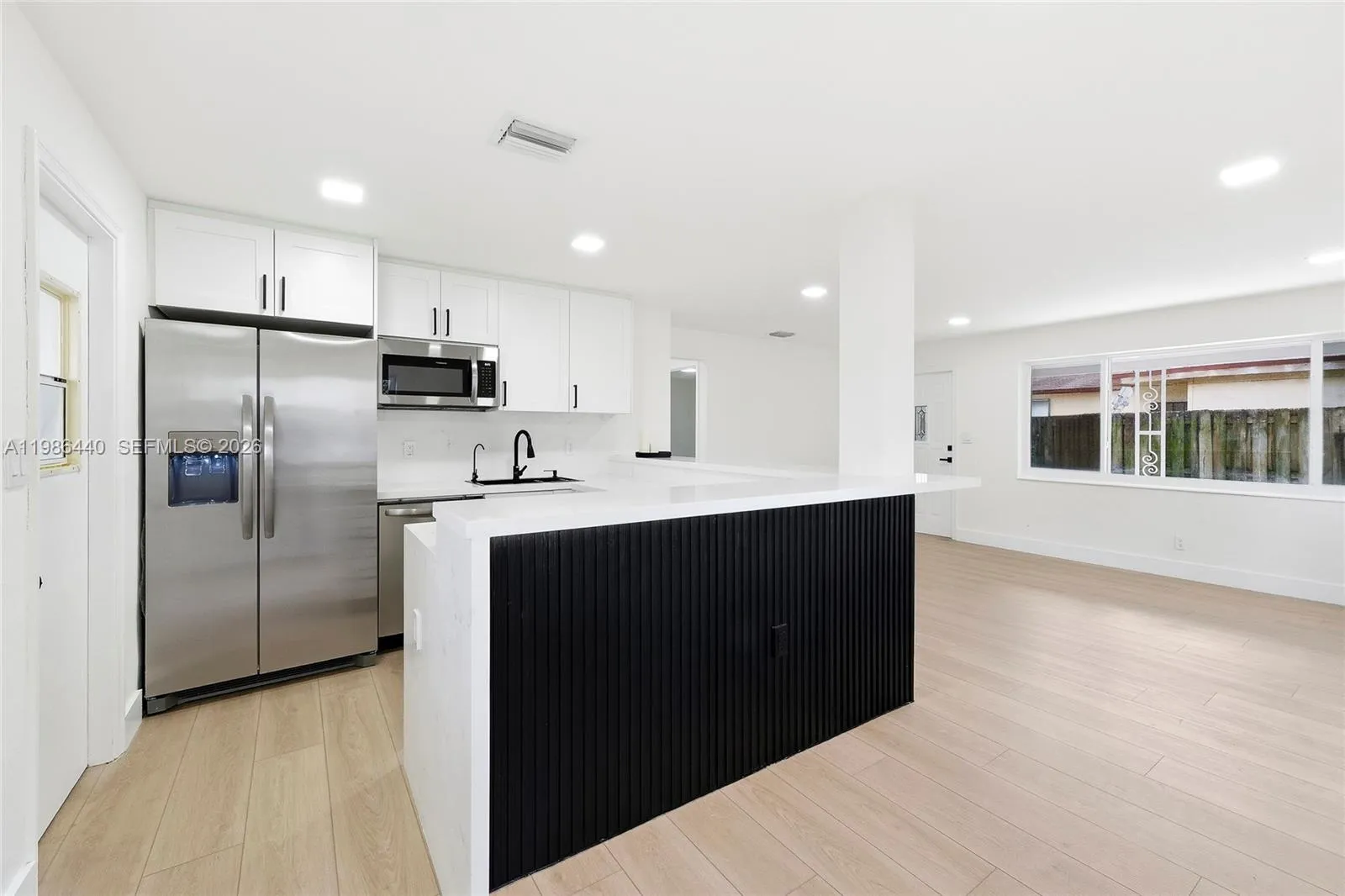 921 N 32nd Ave, Hollywood FL 33021