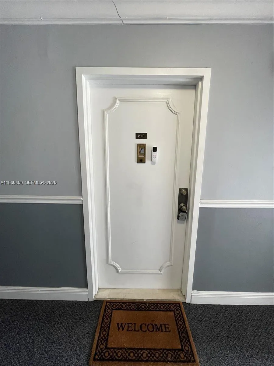 13685 NE 10th Ave # 210, North Miami FL 33161