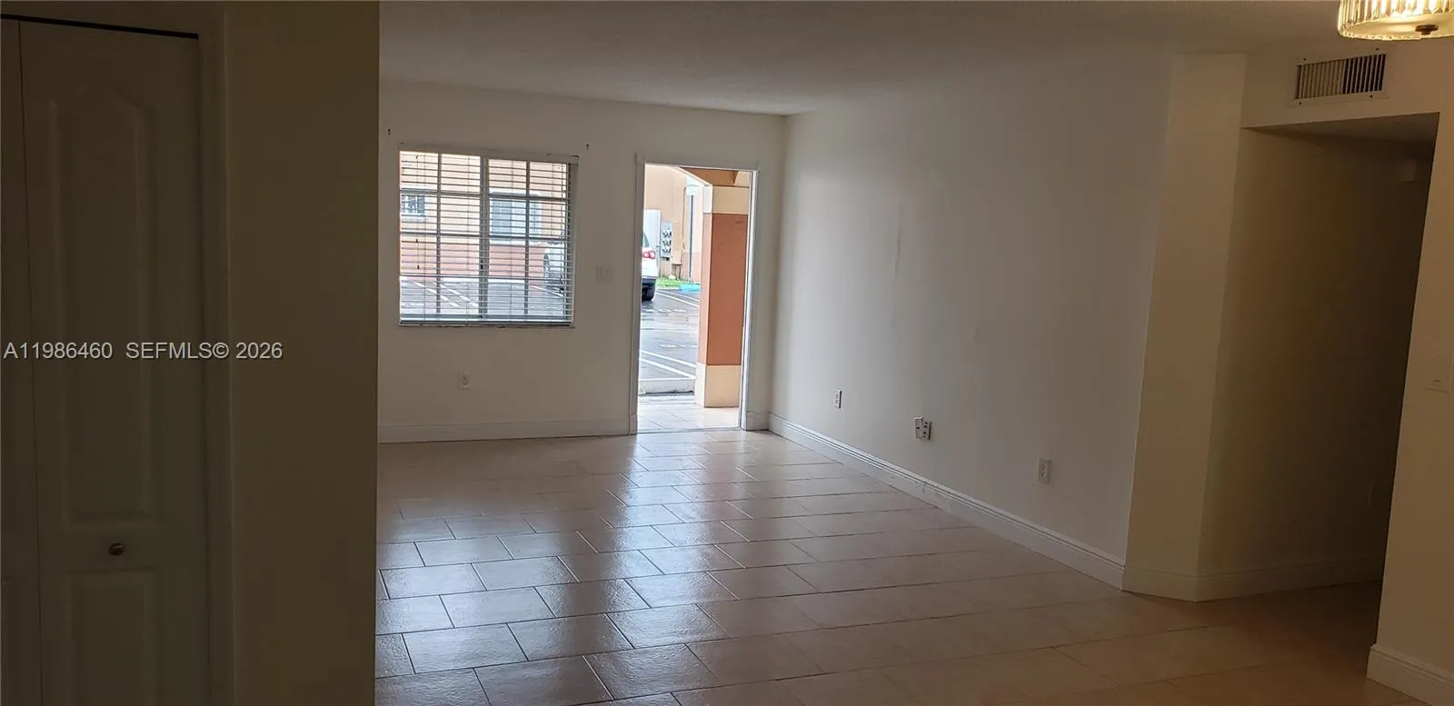 2425 W 76th St # 109, Hialeah FL 33016