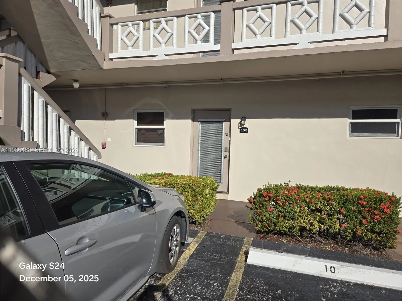 5181 W Oakland Park Blvd # 102, Lauderdale Lakes FL 33313