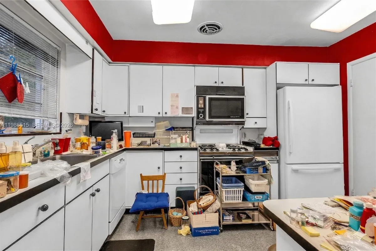 731 San Juan Dr, Coral Gables FL 33143