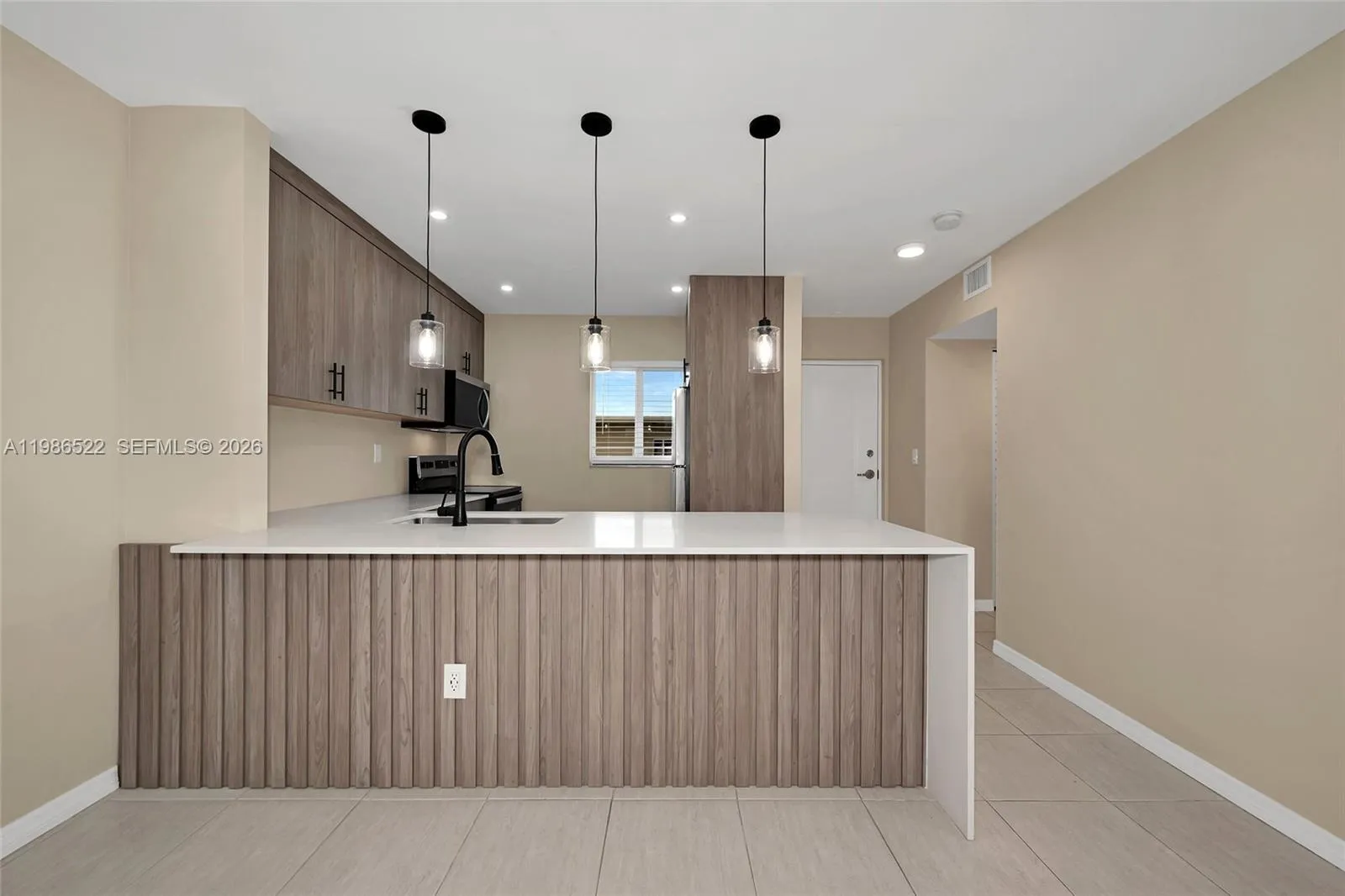 7732 Camino Real # F403, Miami FL 33143