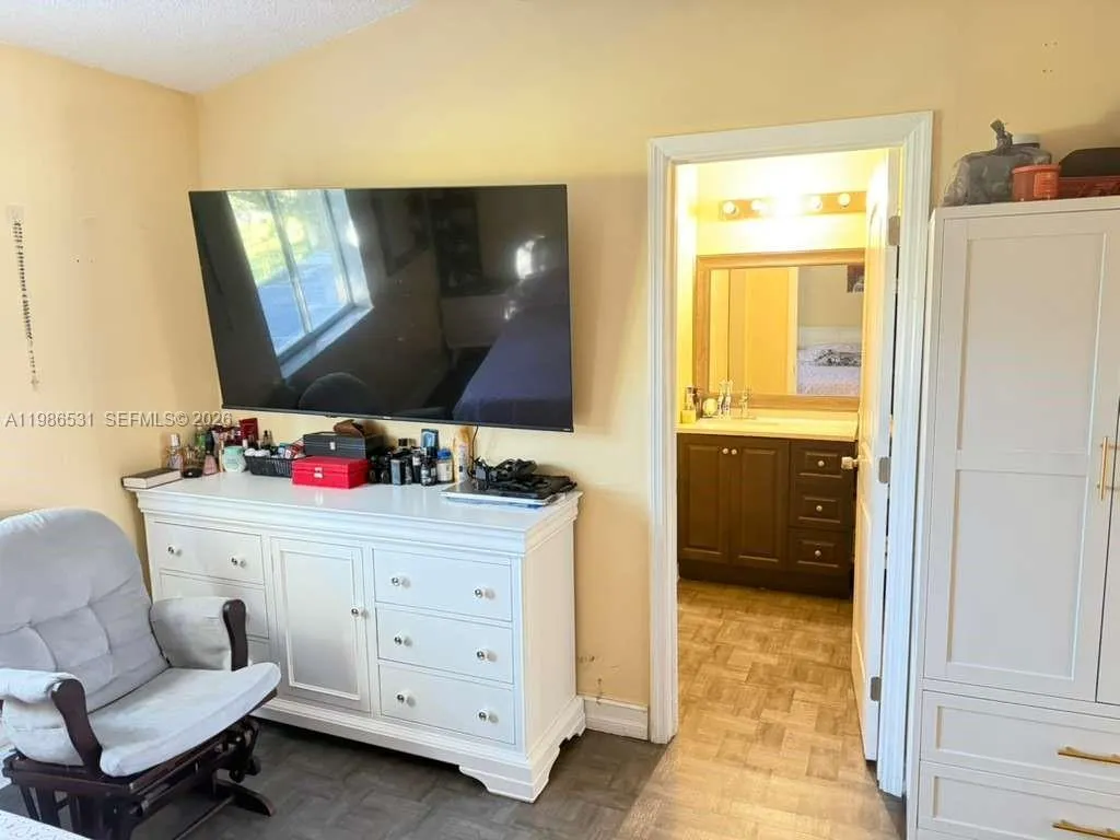 7955 SW 104th St # 101D, Miami FL 33156