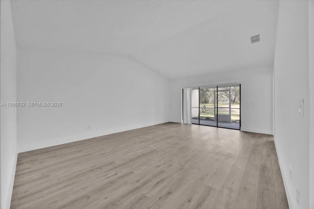 30 BUCK CIRCLE, Other City - In The State Of Florida FL 33844