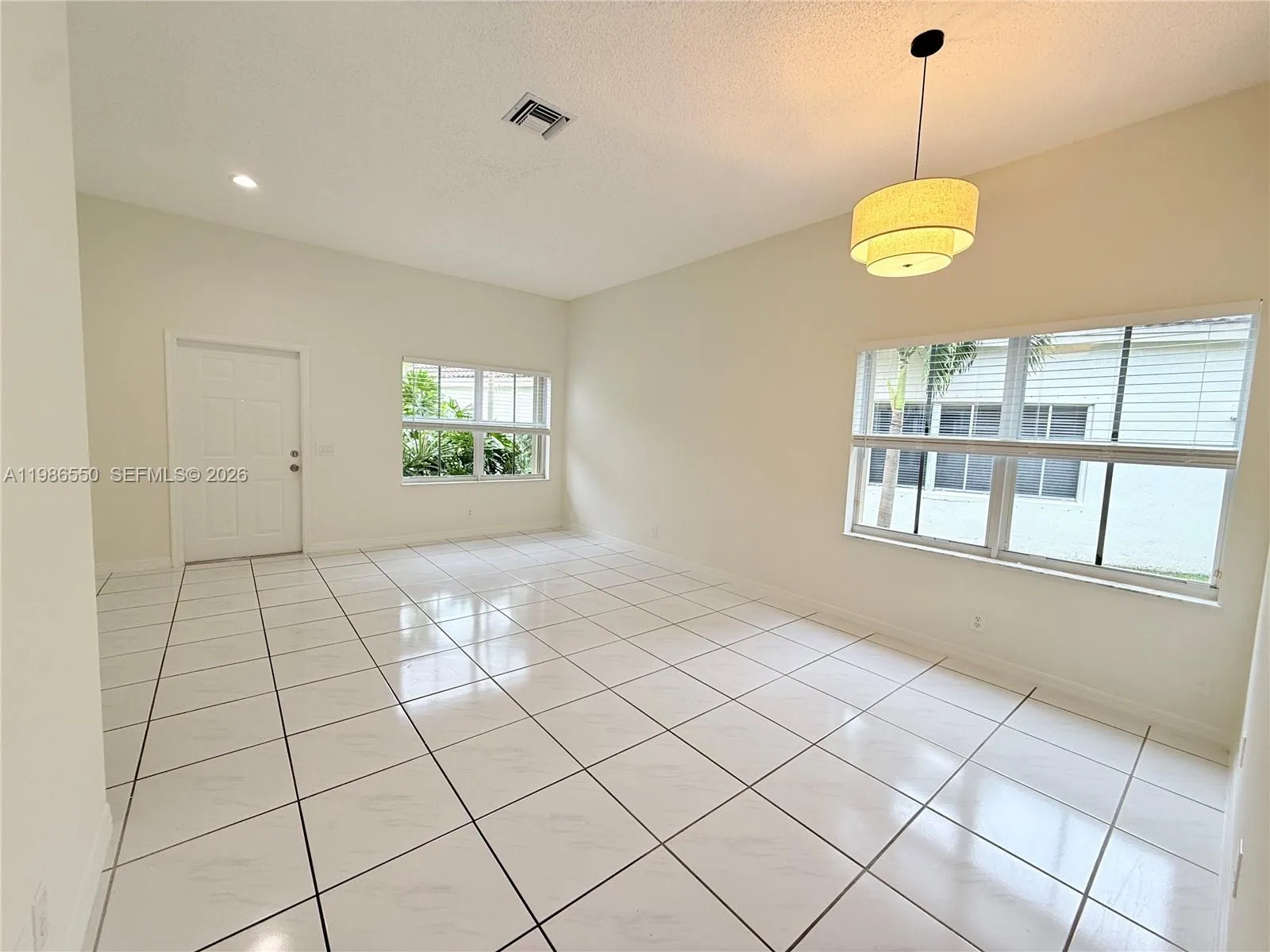 964 Tanglewood Cir, Weston FL 33327