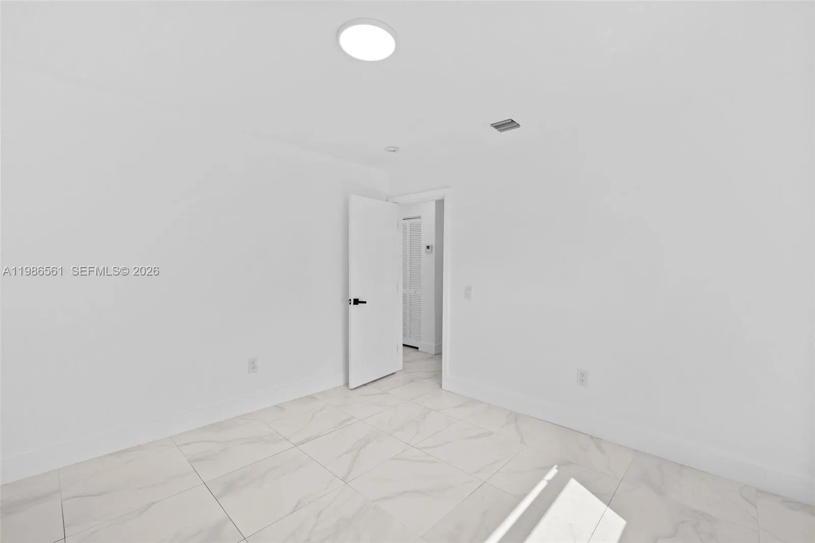 1443 NW 34th St # 1443, Miami FL 33142