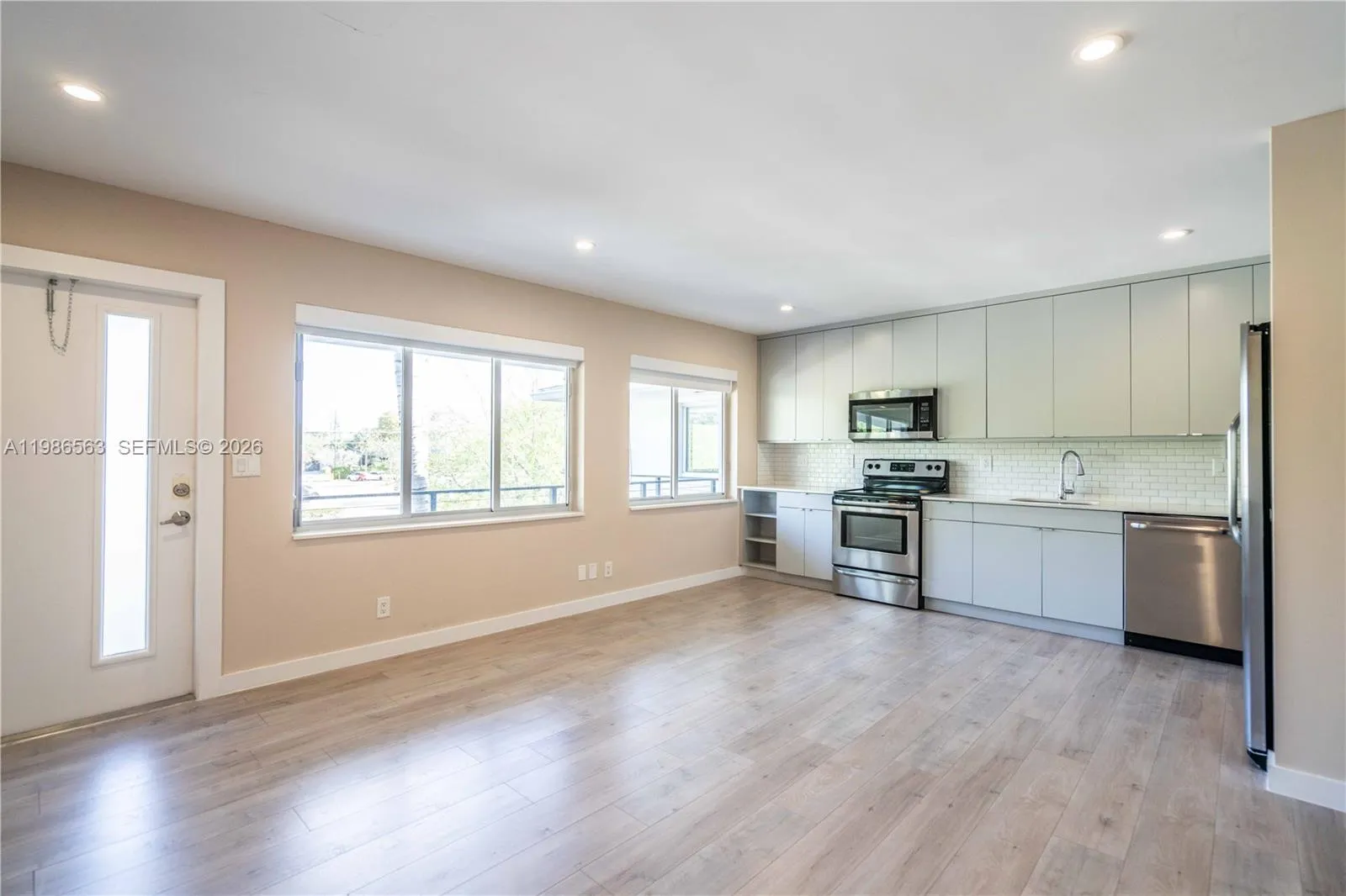 2400 NE 26th St # 7, Fort Lauderdale FL 33305