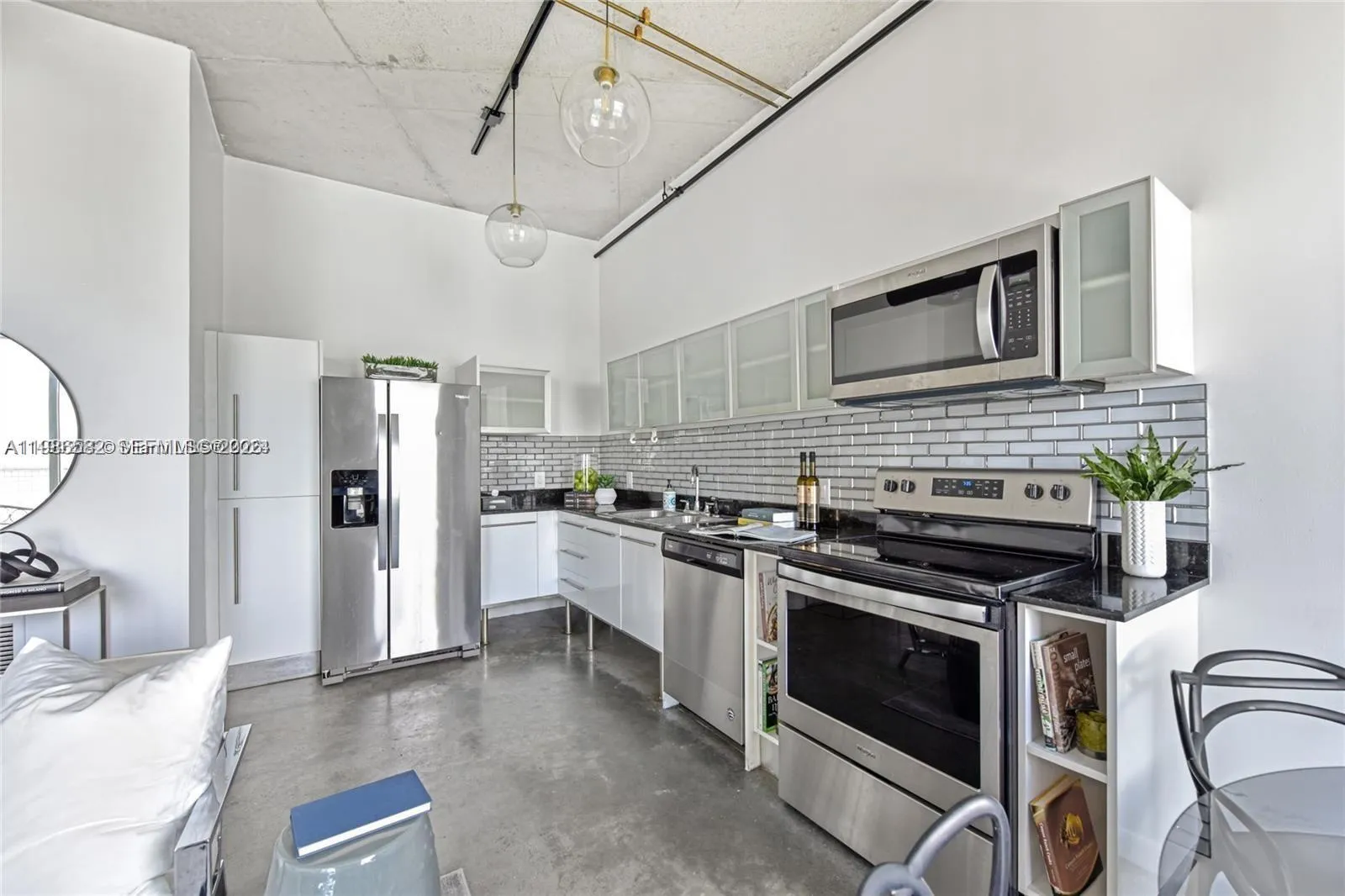 10 SW South River Dr # 1505, Miami FL 33130