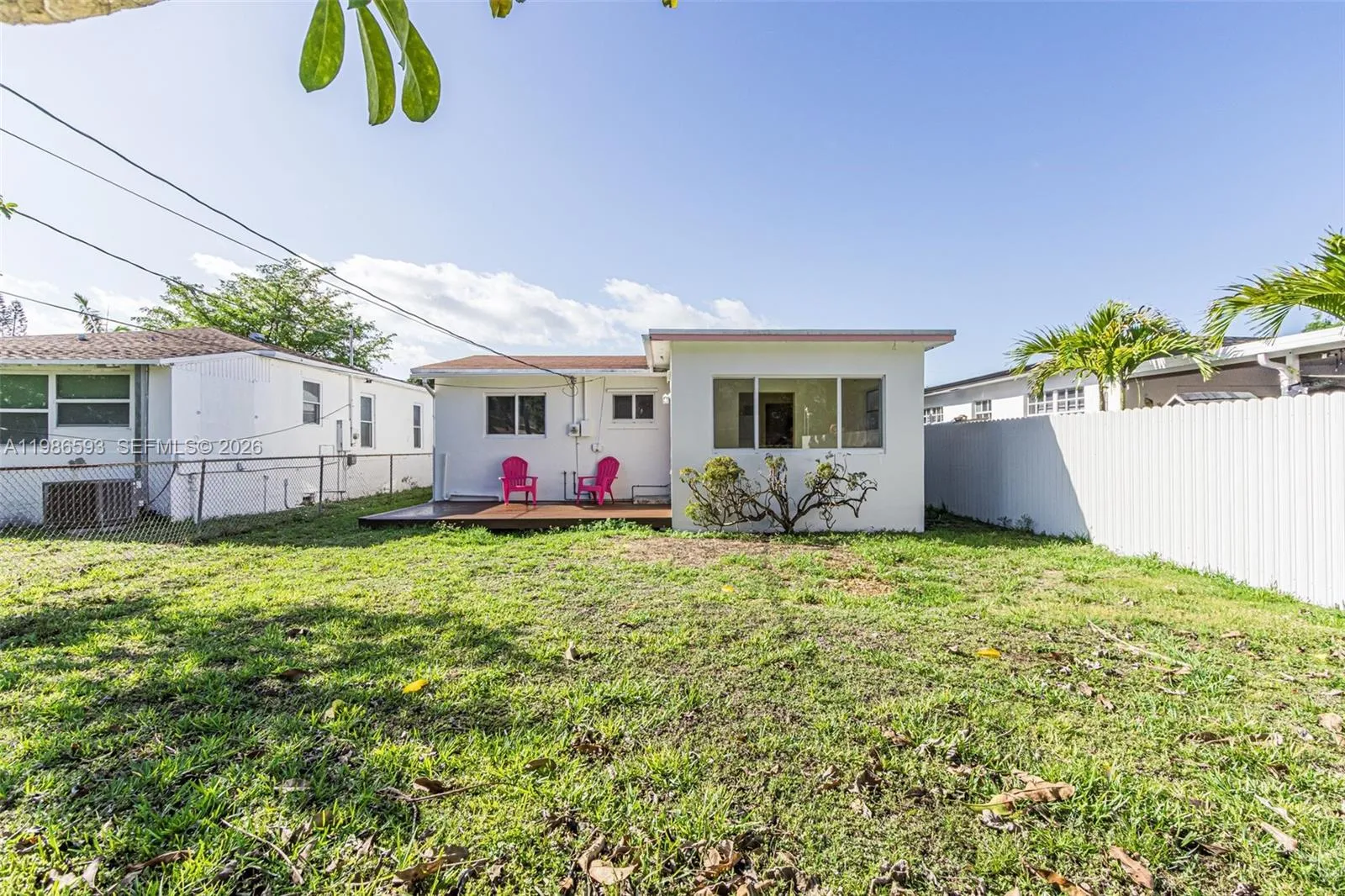 616 NW 3rd Ct, Hallandale Beach FL 33009