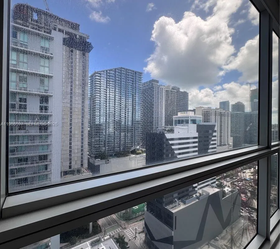 175 SW 7th St # 2205, Miami FL 33130