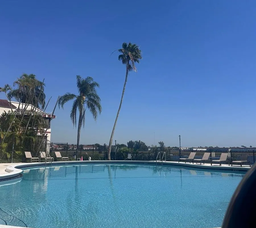 20320 NE 3rd Ct # 3, Miami FL 33179