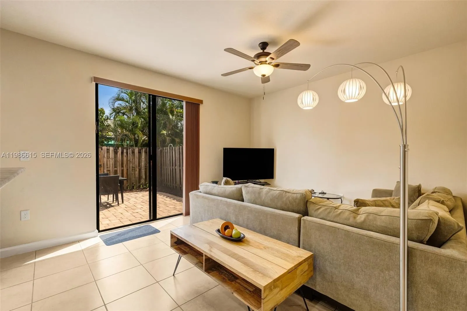 4233 SW 164th Ct, Miami FL 33185